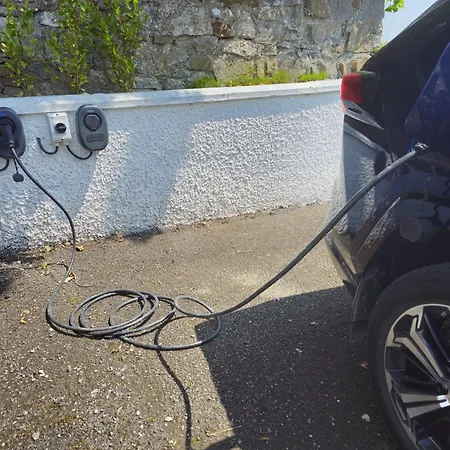 Guest house Hill House